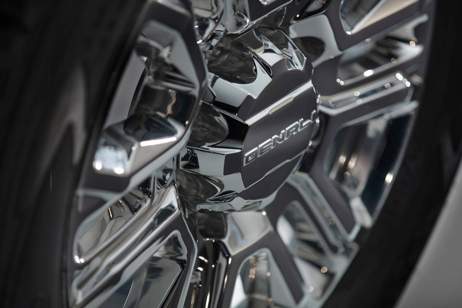 2023 Gmc Sierra exterior EDETAIL