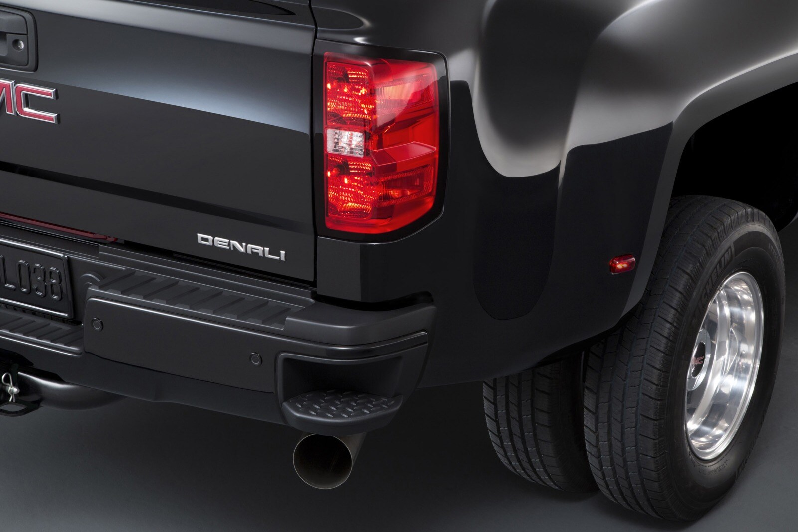 2015 Gmc Sierra exterior RBDG