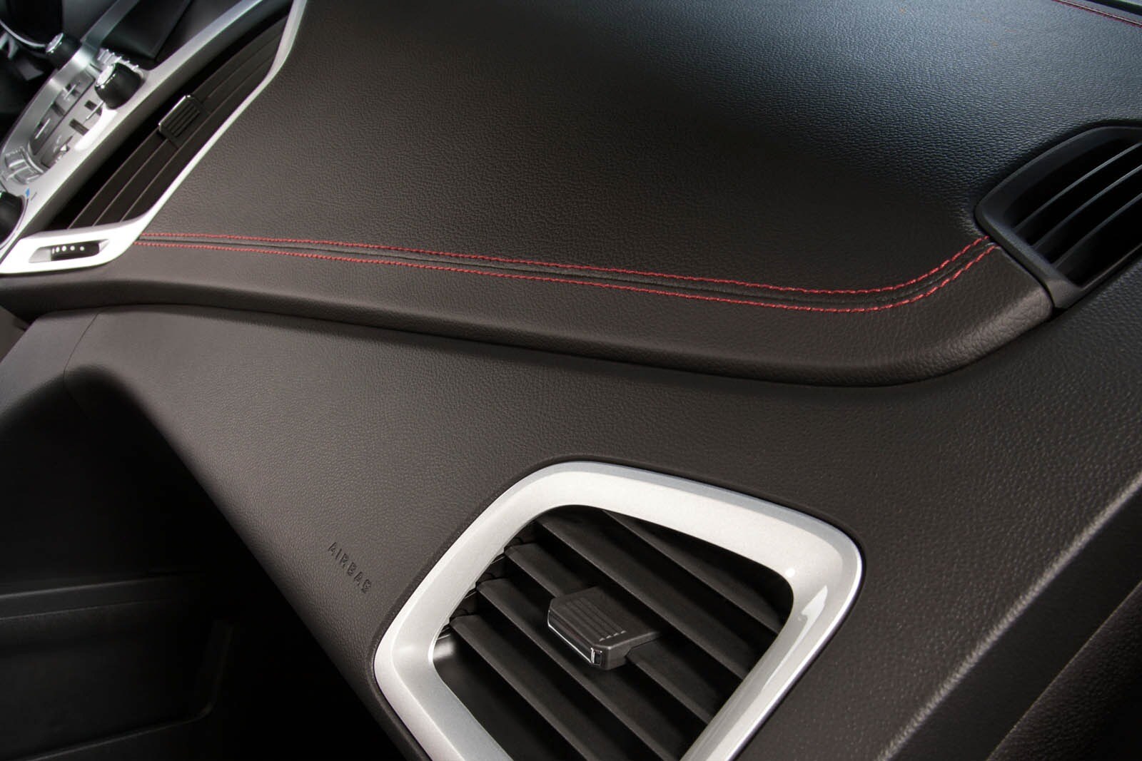 2014 GMC Terrain front safety DETAIL