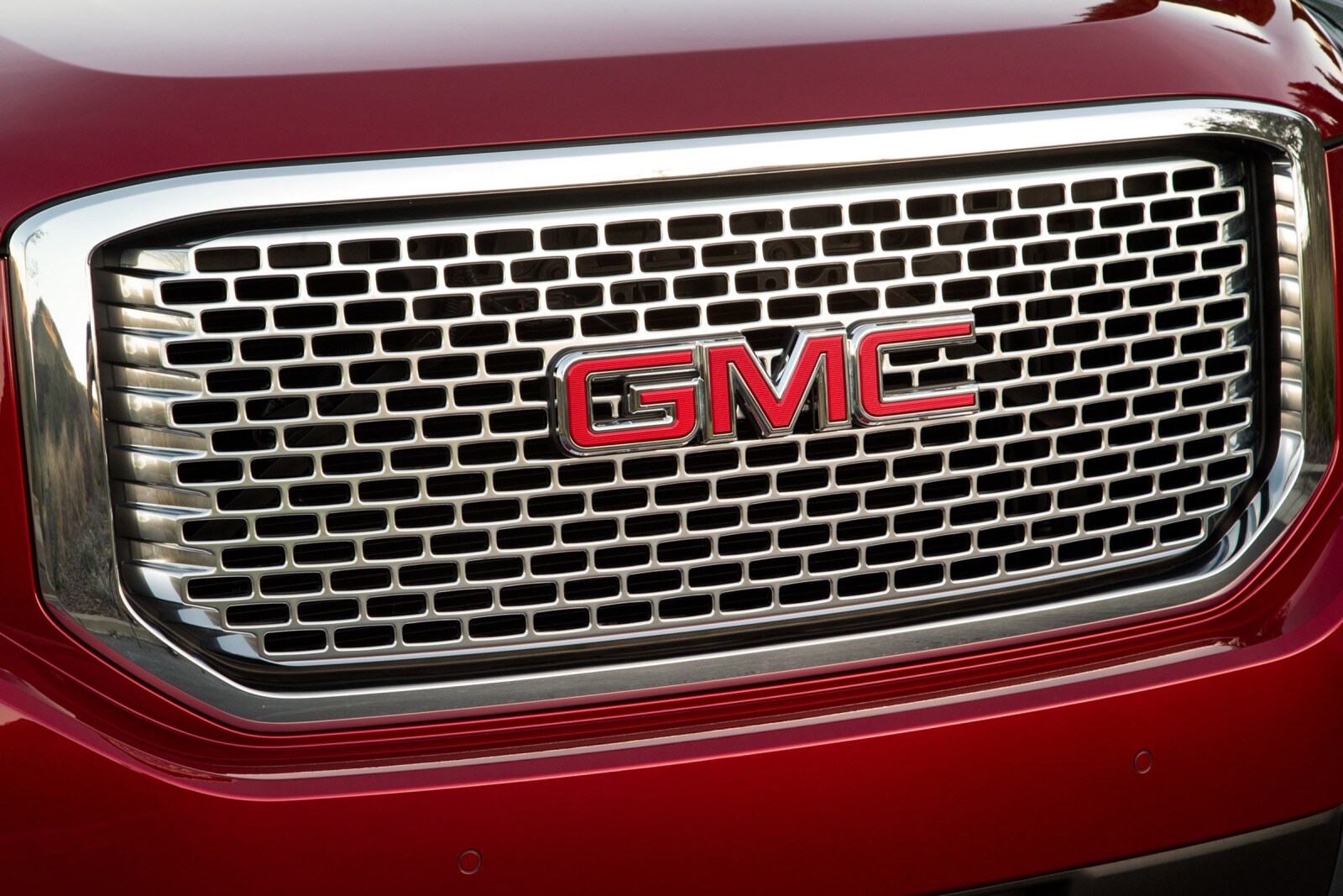2015 GMC Yukon exterior FBDG