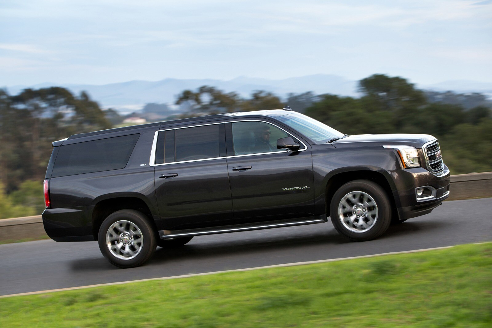 2017 GMC Yukon XL exterior S
