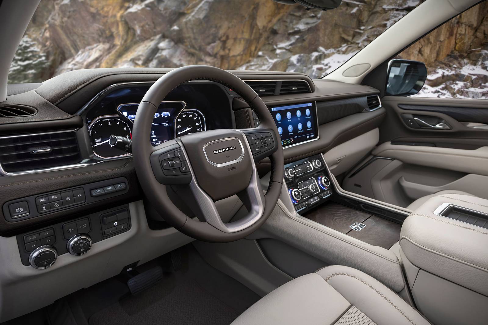 2023 Gmc Yukon interior SWD