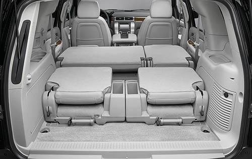 2011 GMC Yukon interior CARGO