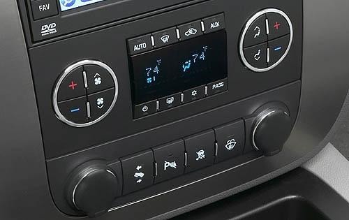2011 GMC Yukon interior CC