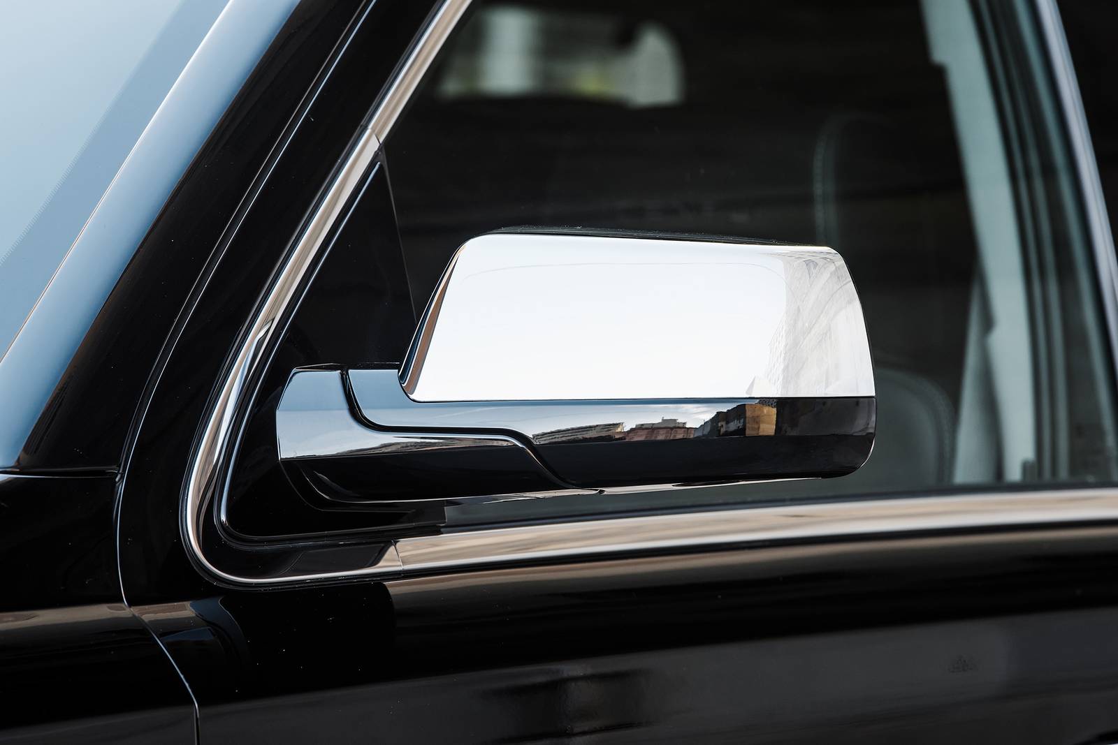 2018 GMC Yukon front safety EDETAIL