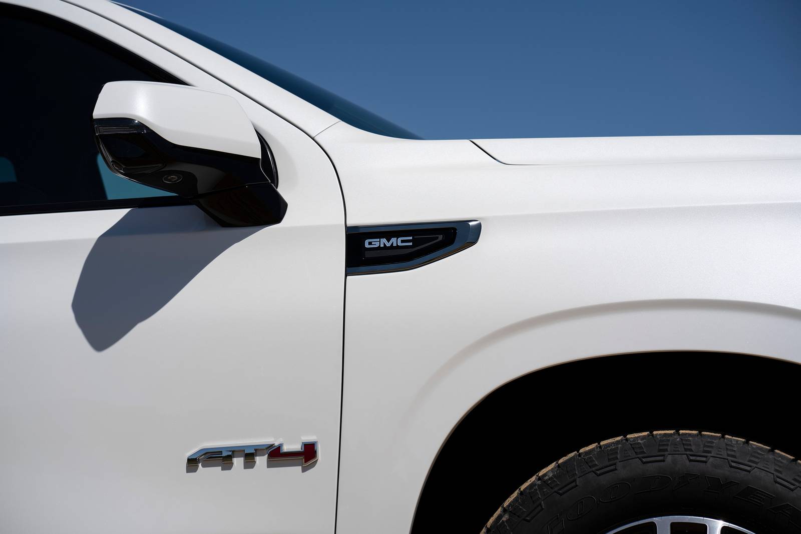 2021 Gmc Yukon exterior FBDG