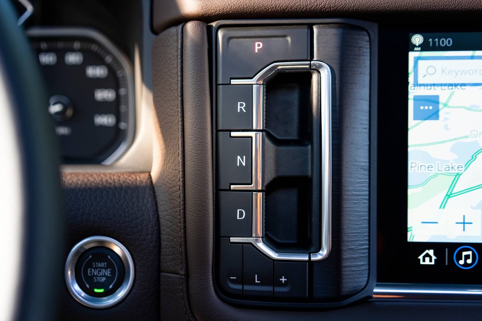 2021 Gmc Yukon interior SHF