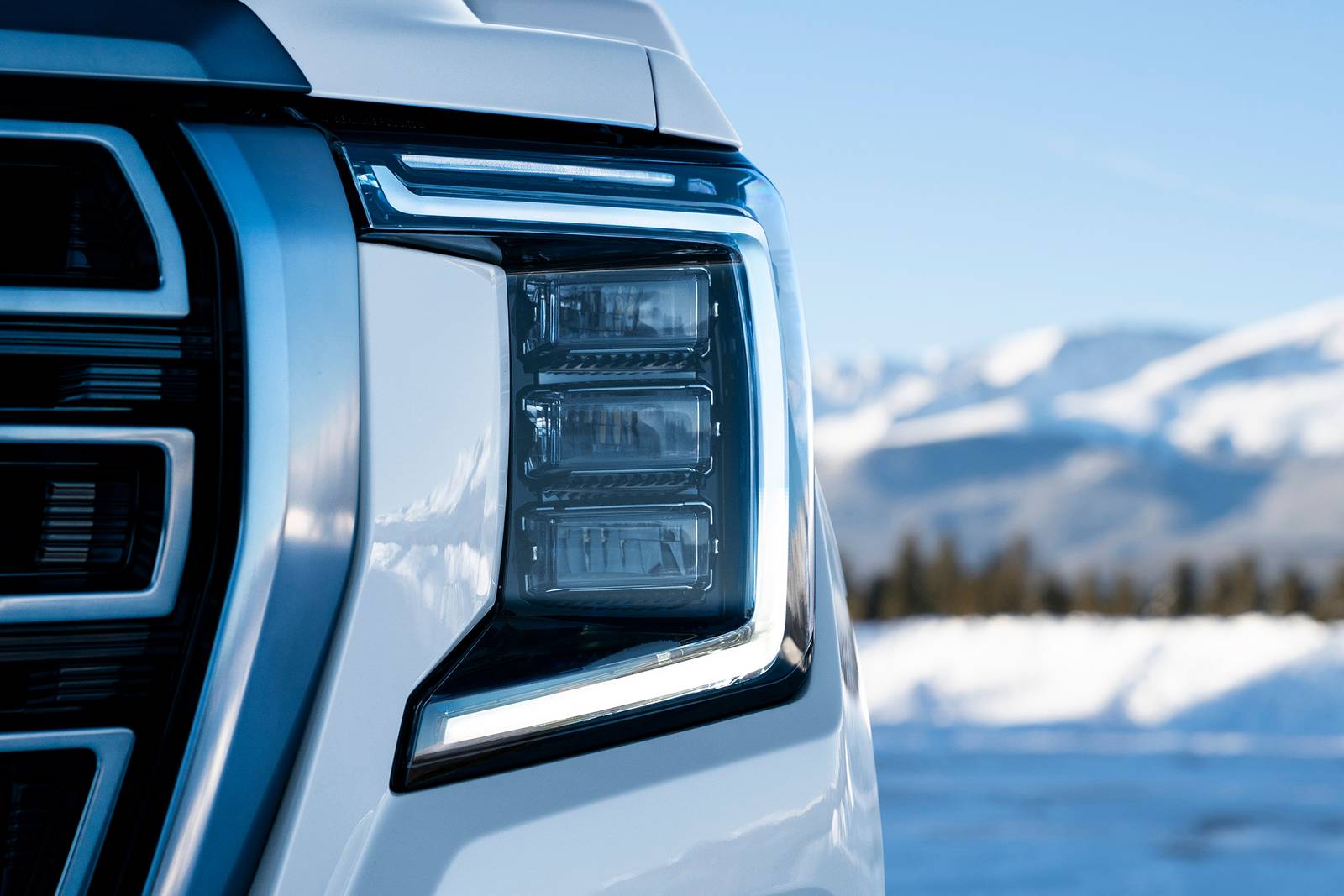 2022 GMC Yukon front safety EDETAIL