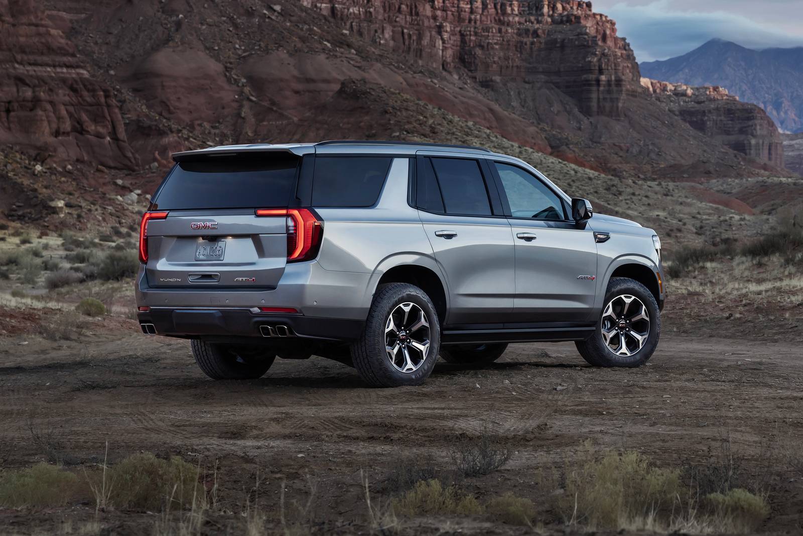 2025 GMC Yukon front safety FQ