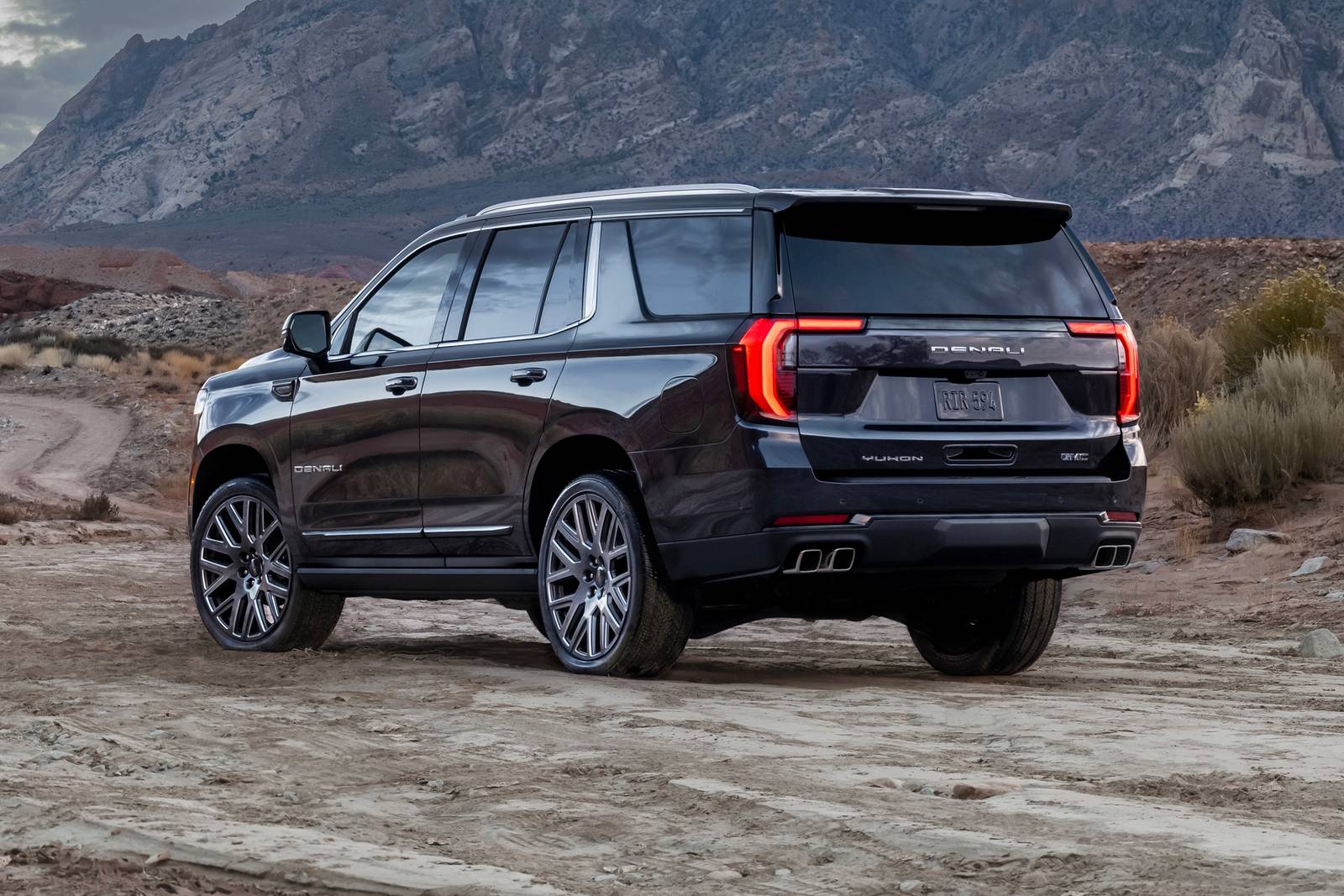 2025 Gmc Yukon exterior RQ