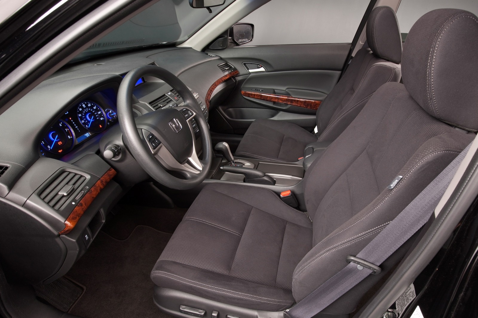 2010 Honda Accord interior I