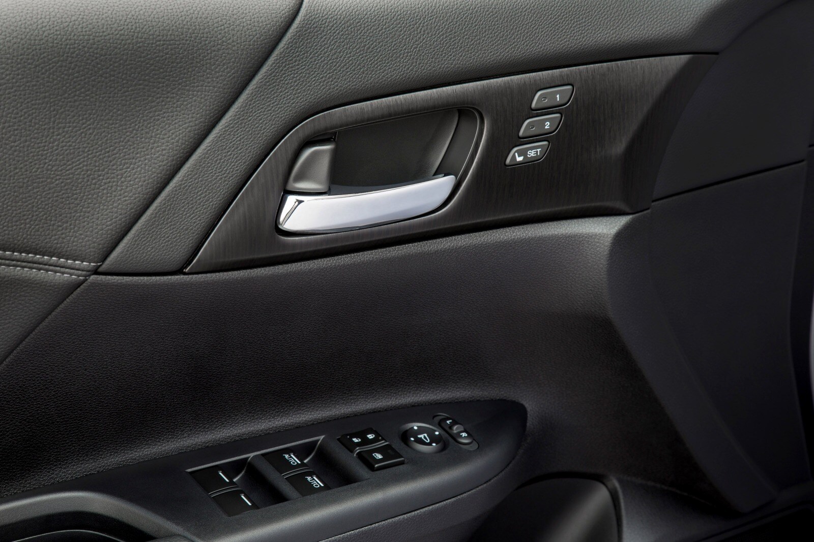 2015 Honda Accord interior DETAIL