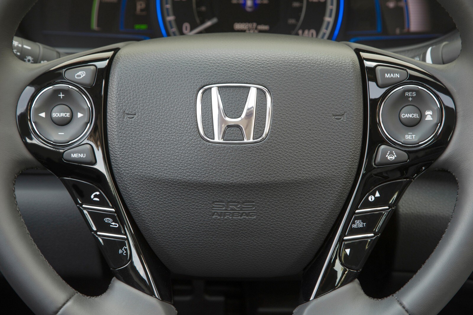 2017 Honda Accord Hybrid interior AUXCTRL