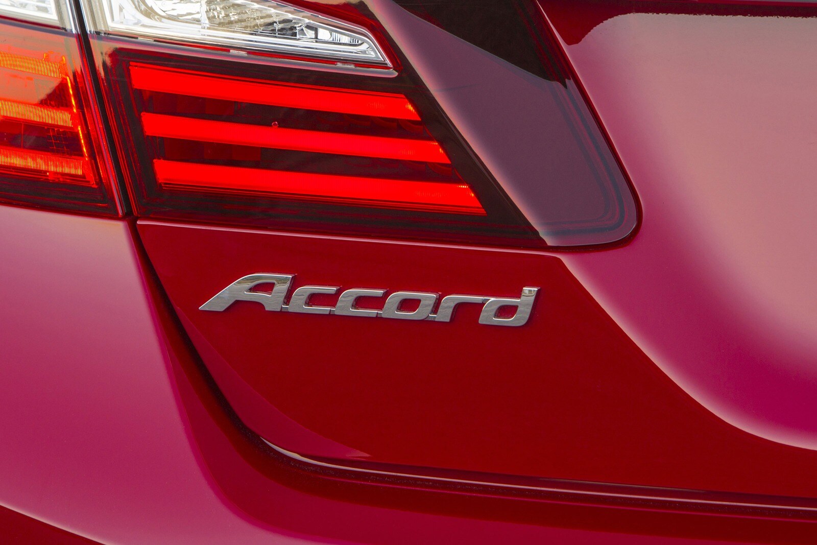 2016 Honda Accord exterior RBDG