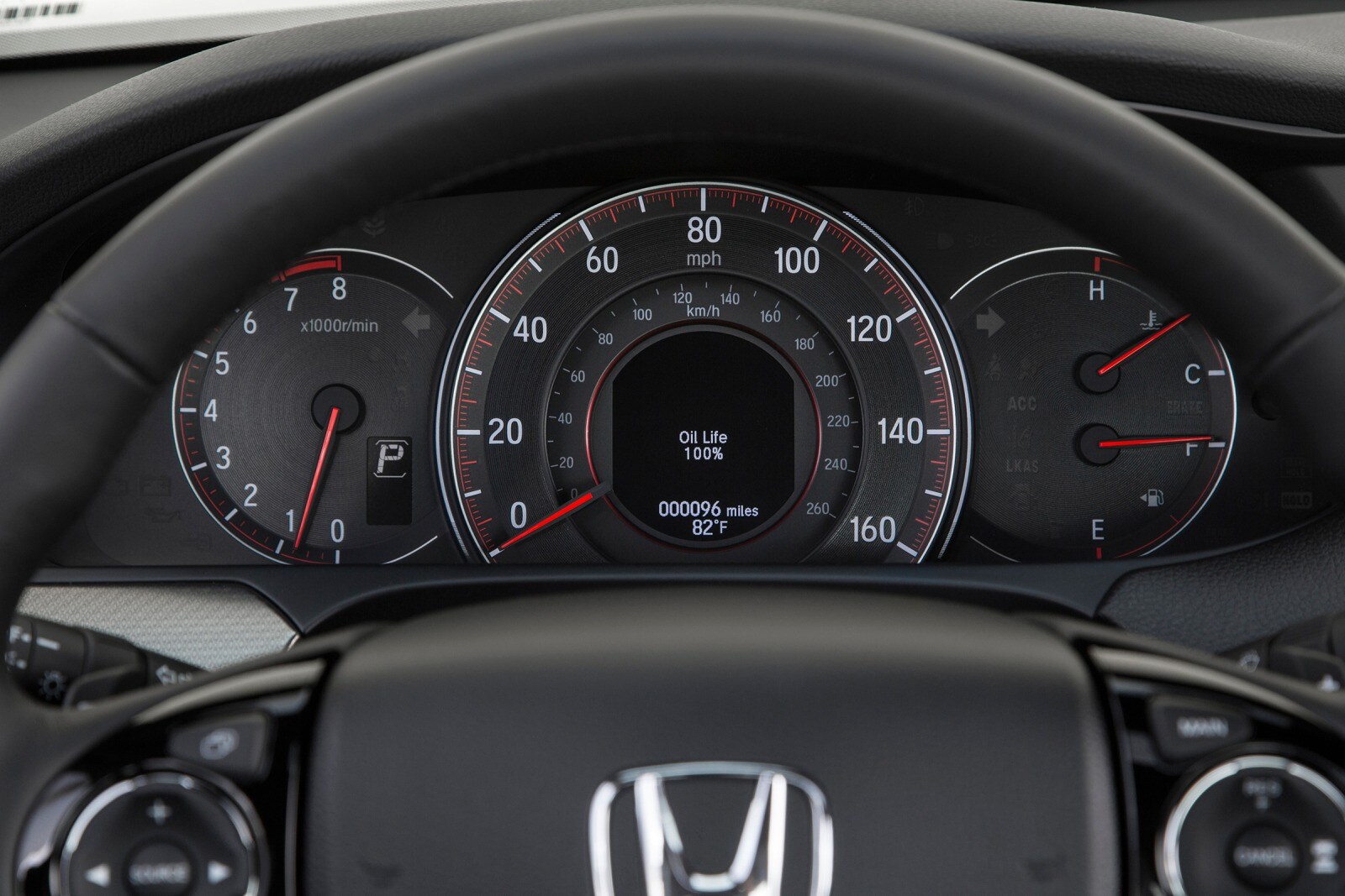 2016 Honda Accord interior G