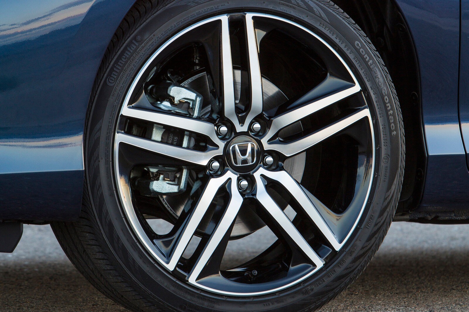 2016 Honda Accord exterior W