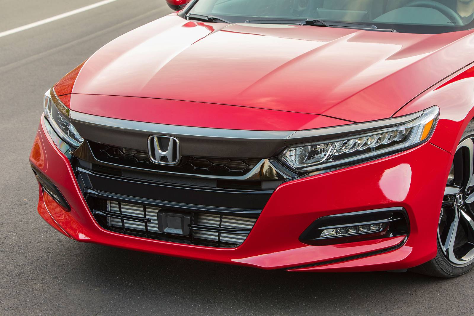 2018 Honda Accord exterior FBDG