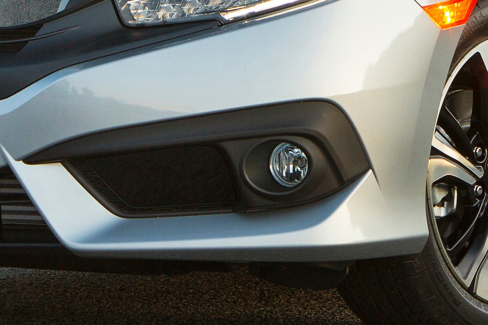 2017 Honda Civic exterior FOG