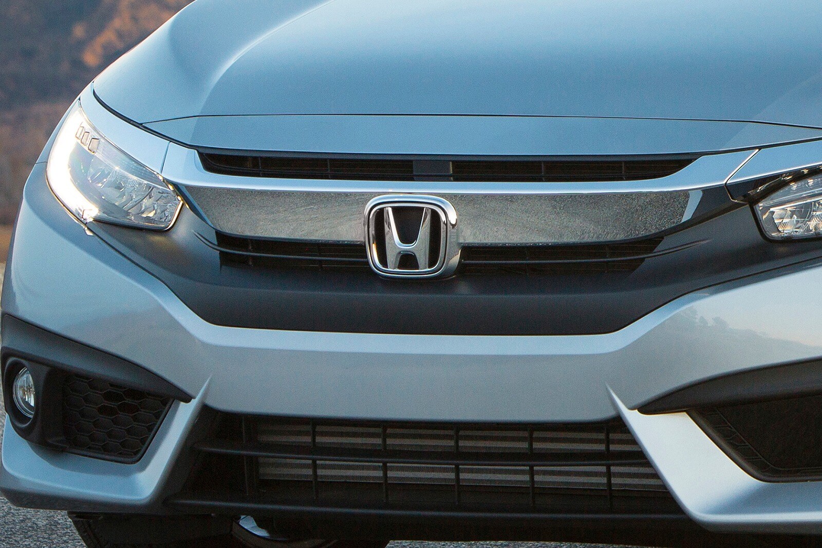 2018 Honda Civic exterior FBDG