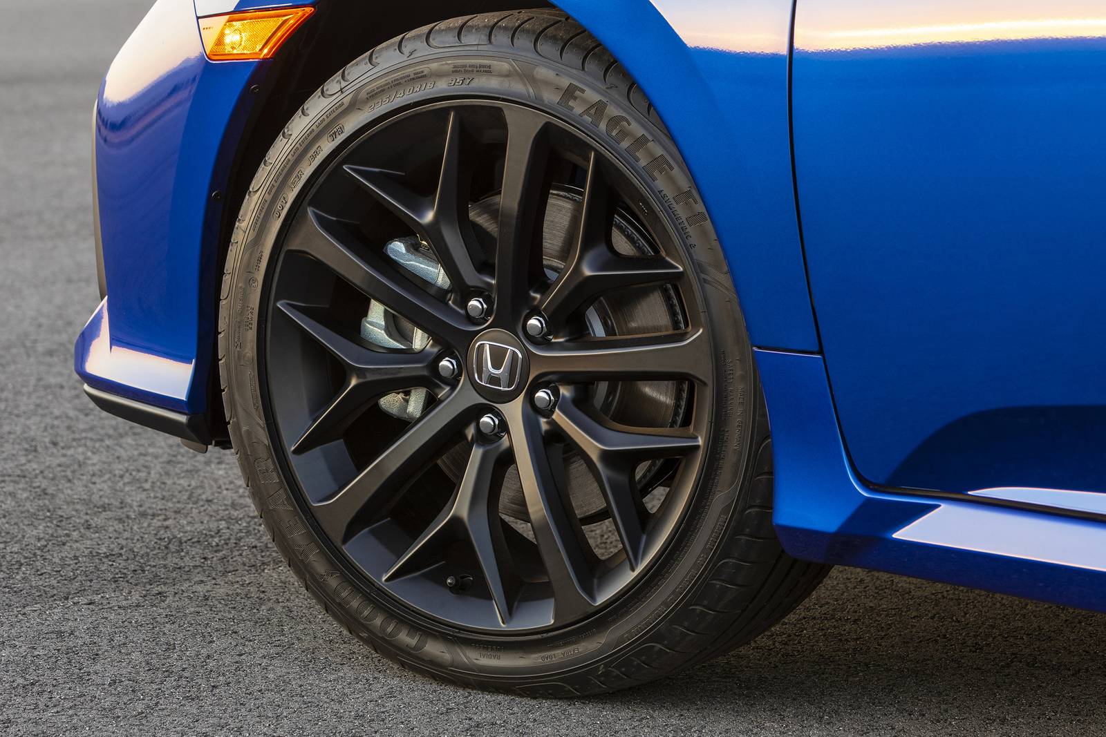 2020 Honda Civic exterior W