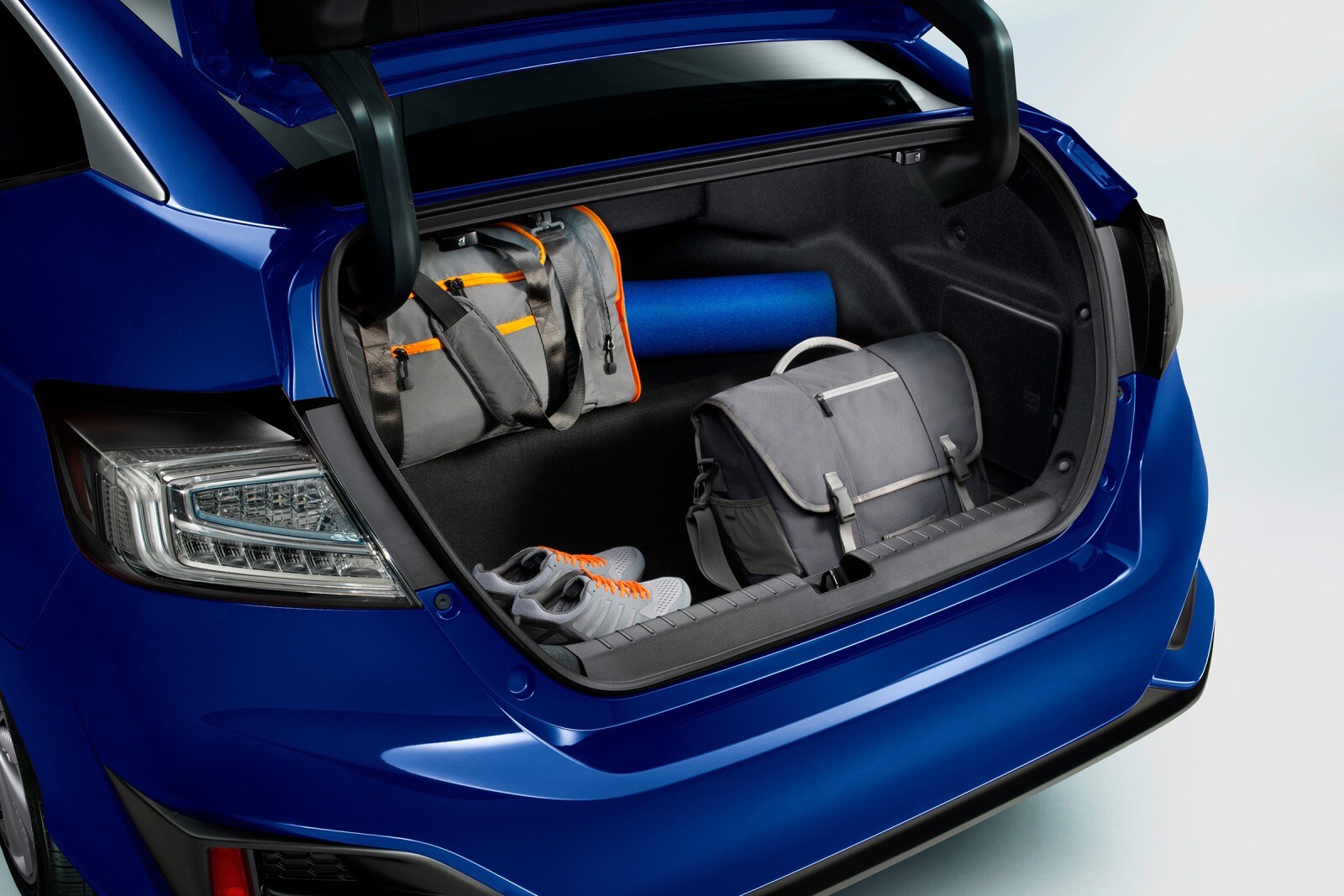 2017 Honda Clarity interior CARGO