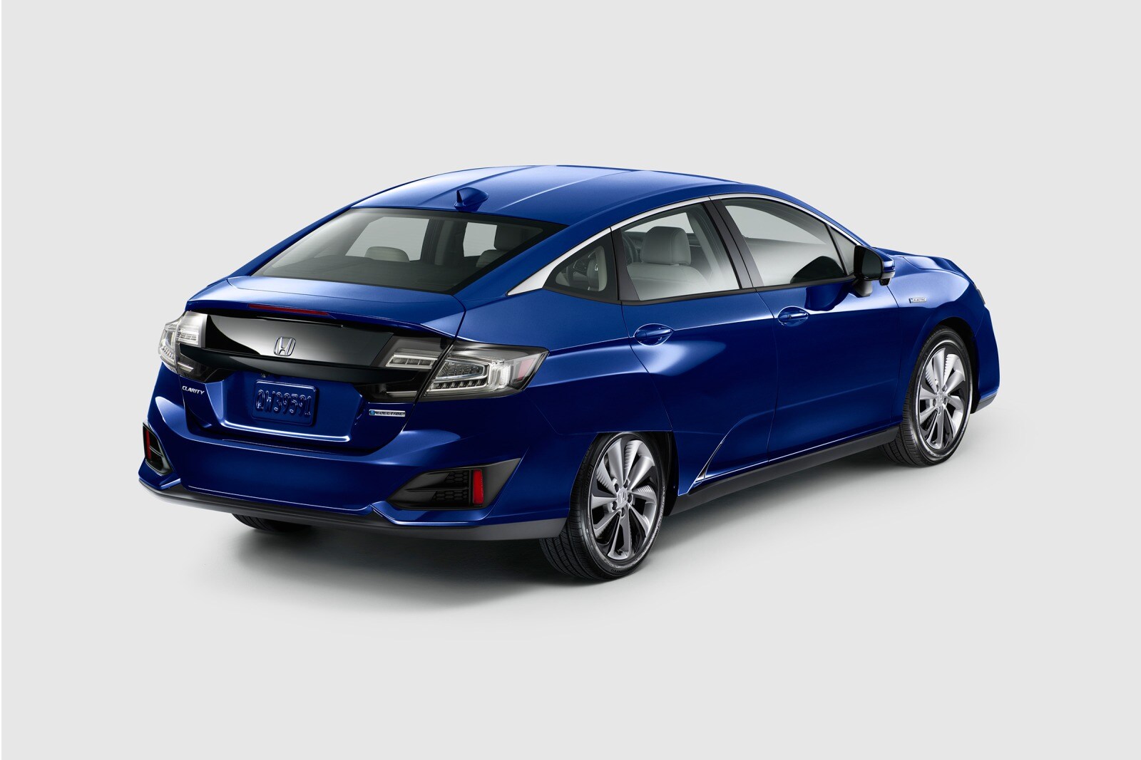 2017 Honda Clarity — OEM photo 5