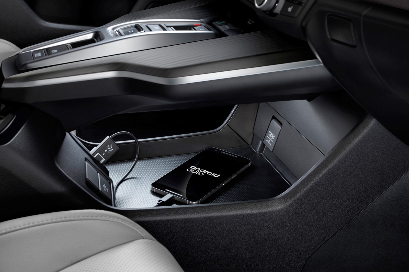 2017 Honda Clarity interior DETAIL