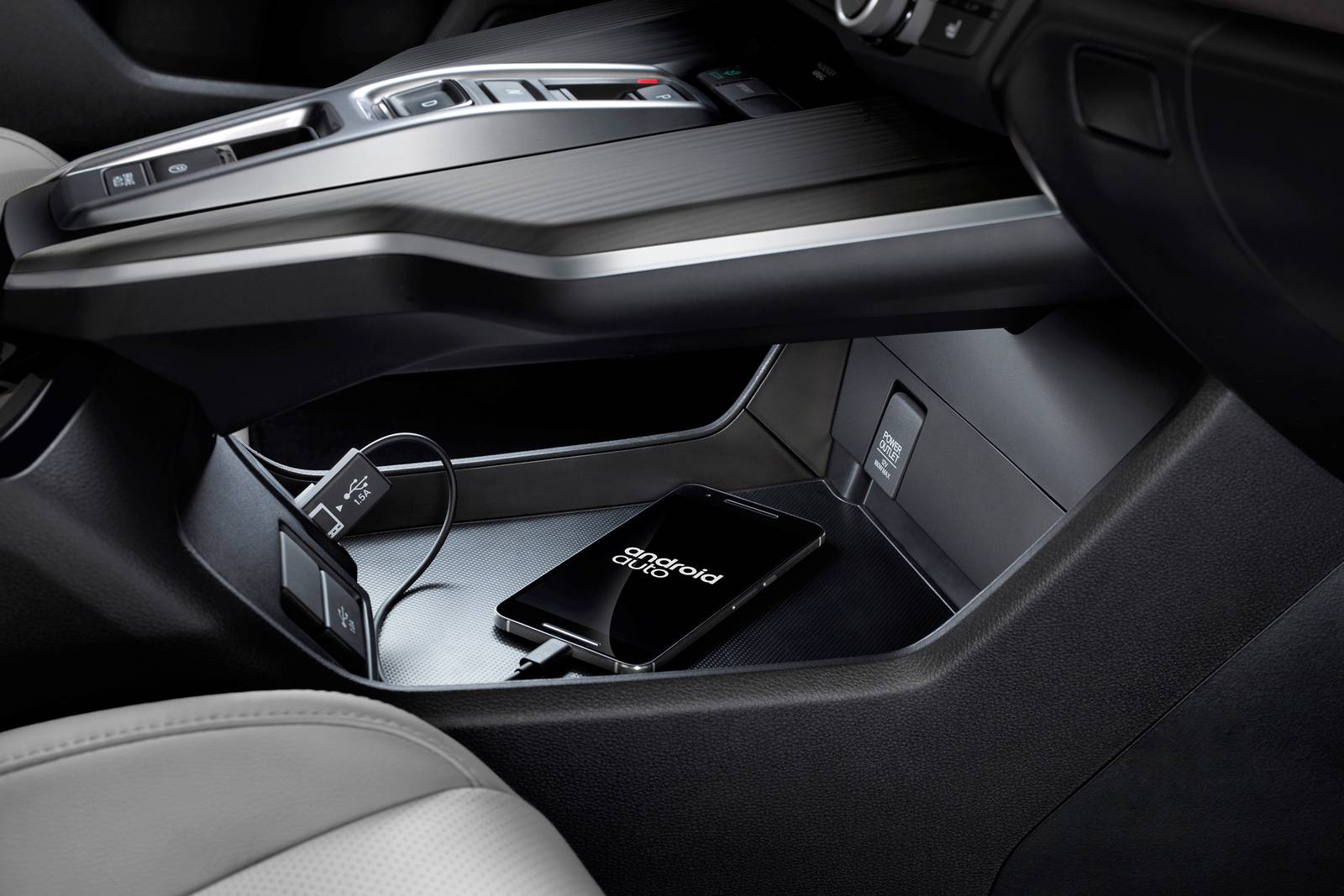 2018 Honda Clarity interior DETAIL