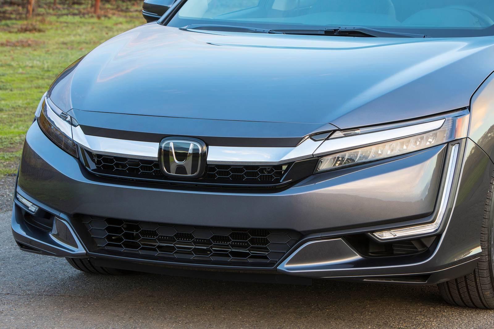 2018 Honda Clarity exterior FBDG