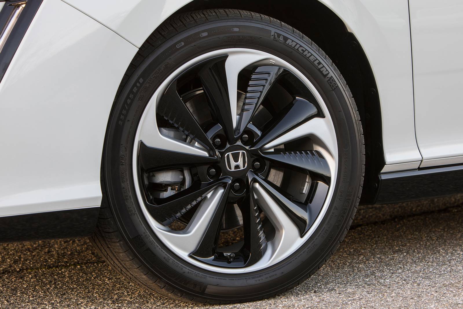 2019 Honda Clarity — OEM photo 5