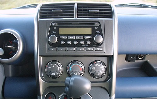 2003 Honda Element interior CC