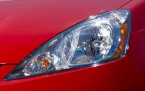 2010 Honda Fit front safety DETAIL