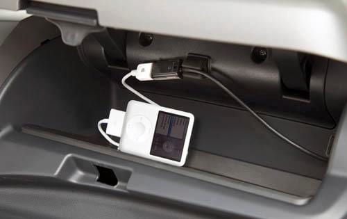 2010 Honda Fit front safety DETAIL