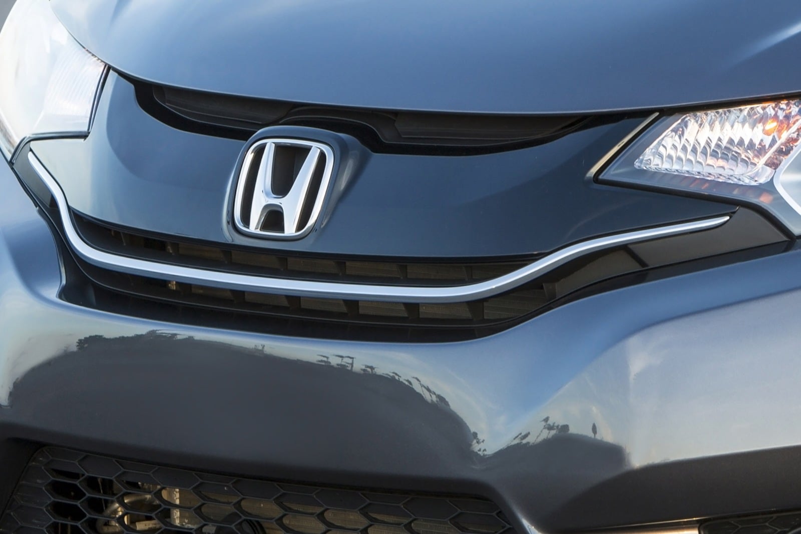 2015 Honda Fit exterior FBDG