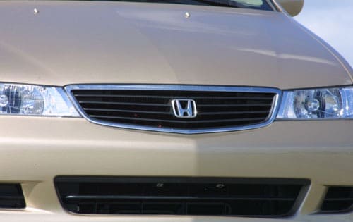 2000 Honda Odyssey exterior FBDG