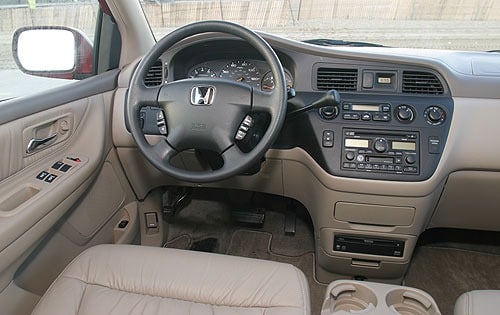 2004 Honda Odyssey interior I