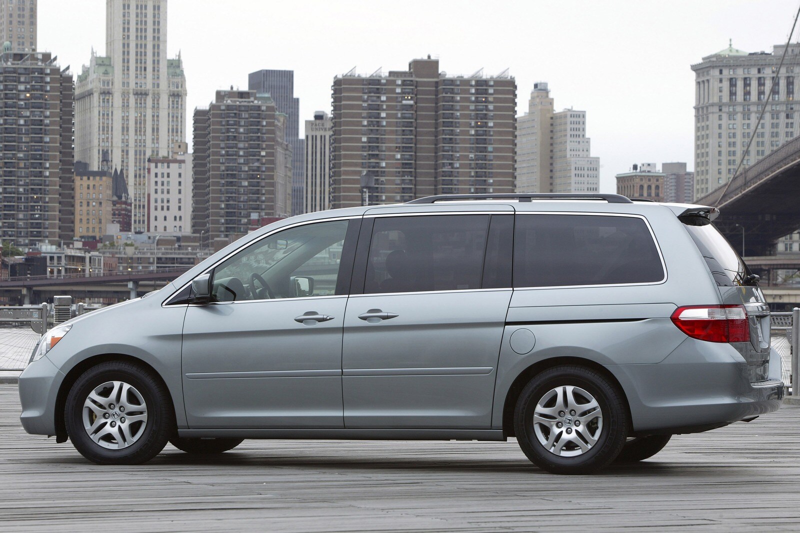 2007 Honda Odyssey exterior F