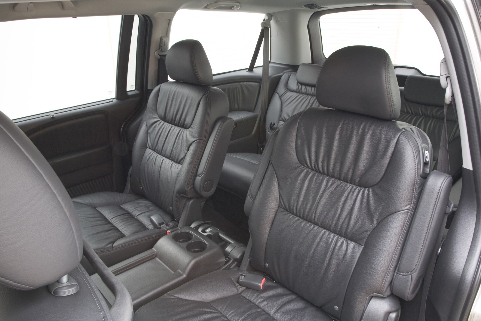 2008 Honda Odyssey interior RI