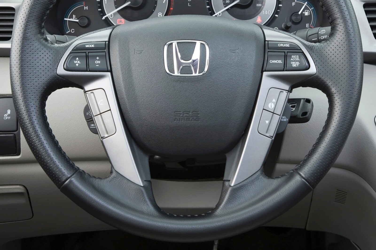 2012 Honda Odyssey interior SWD