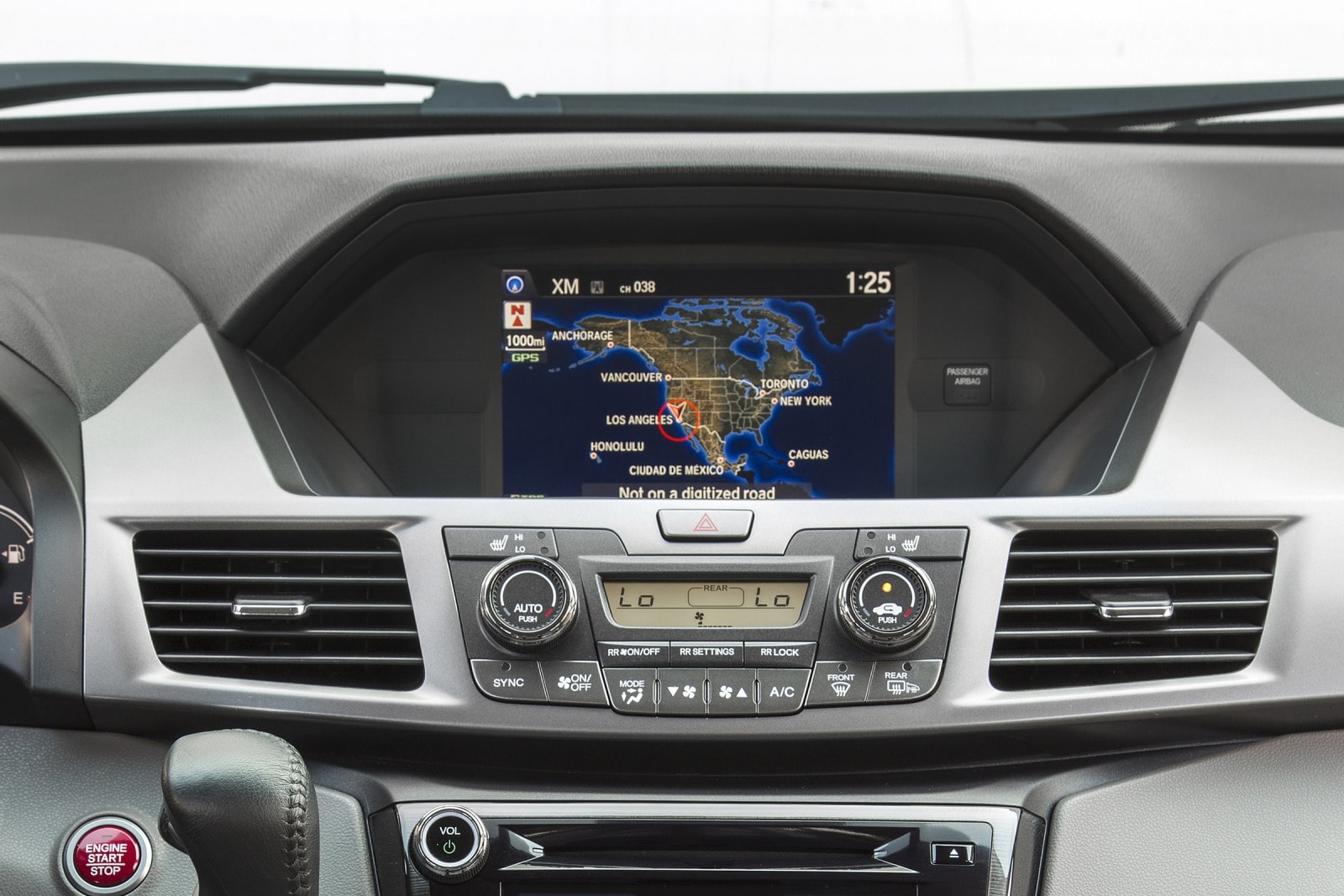 2017 Honda Odyssey interior NAVSYS