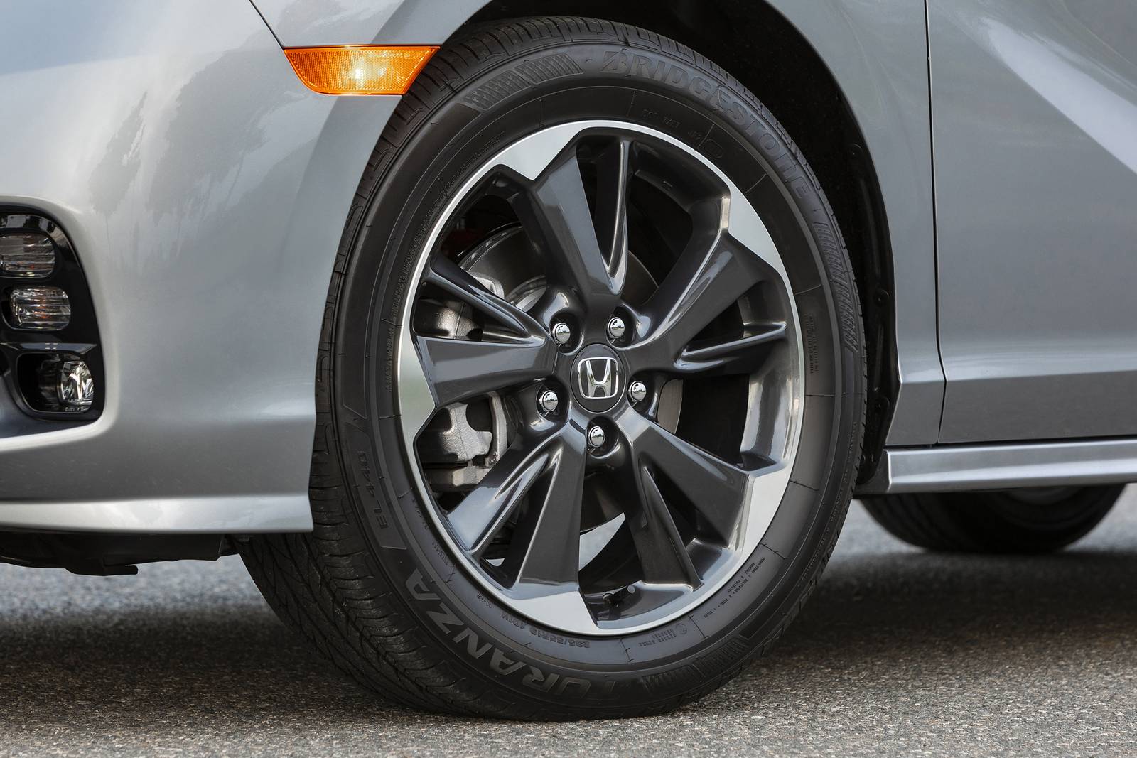 2021 Honda Odyssey exterior W