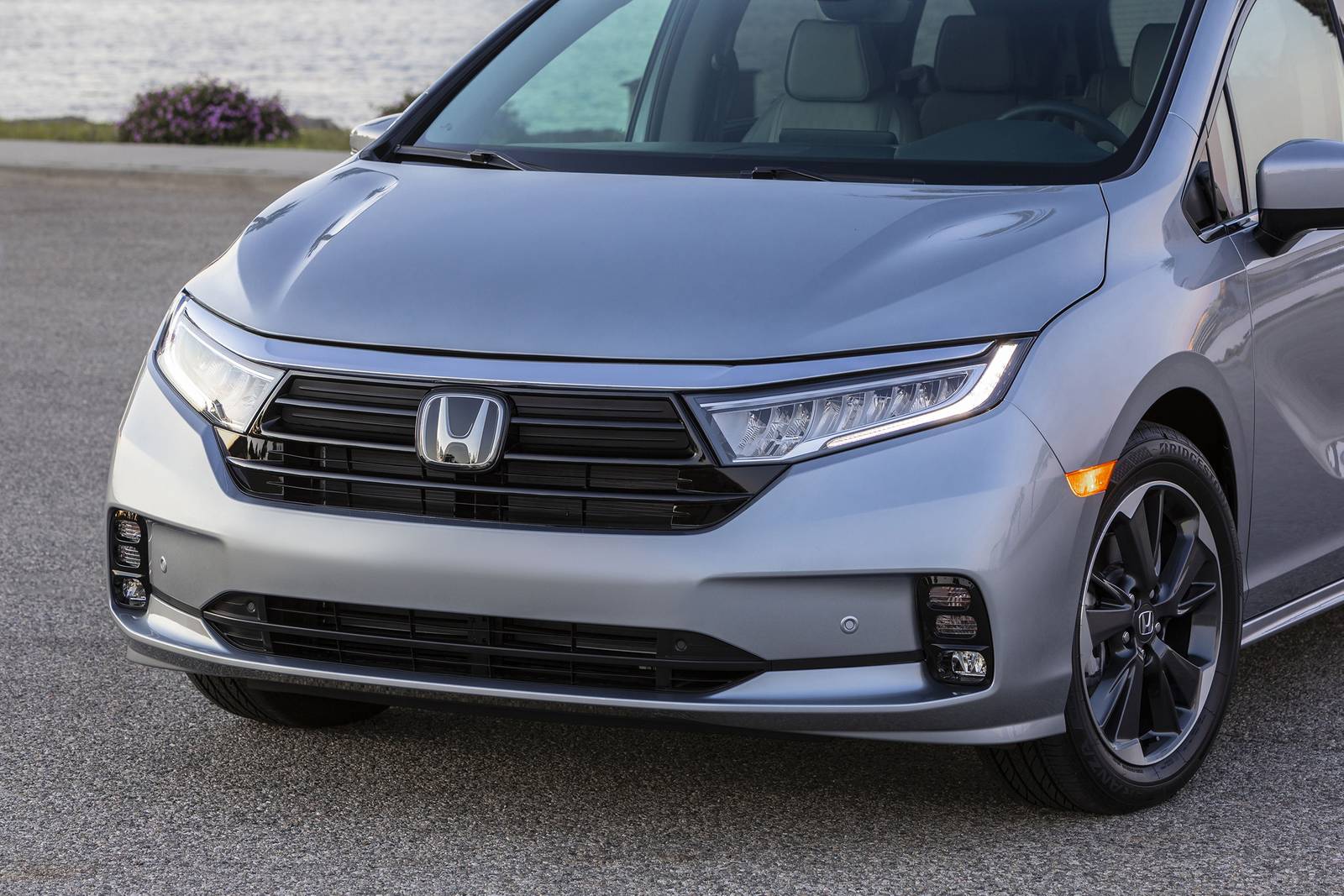 2022 Honda Odyssey exterior FBDG