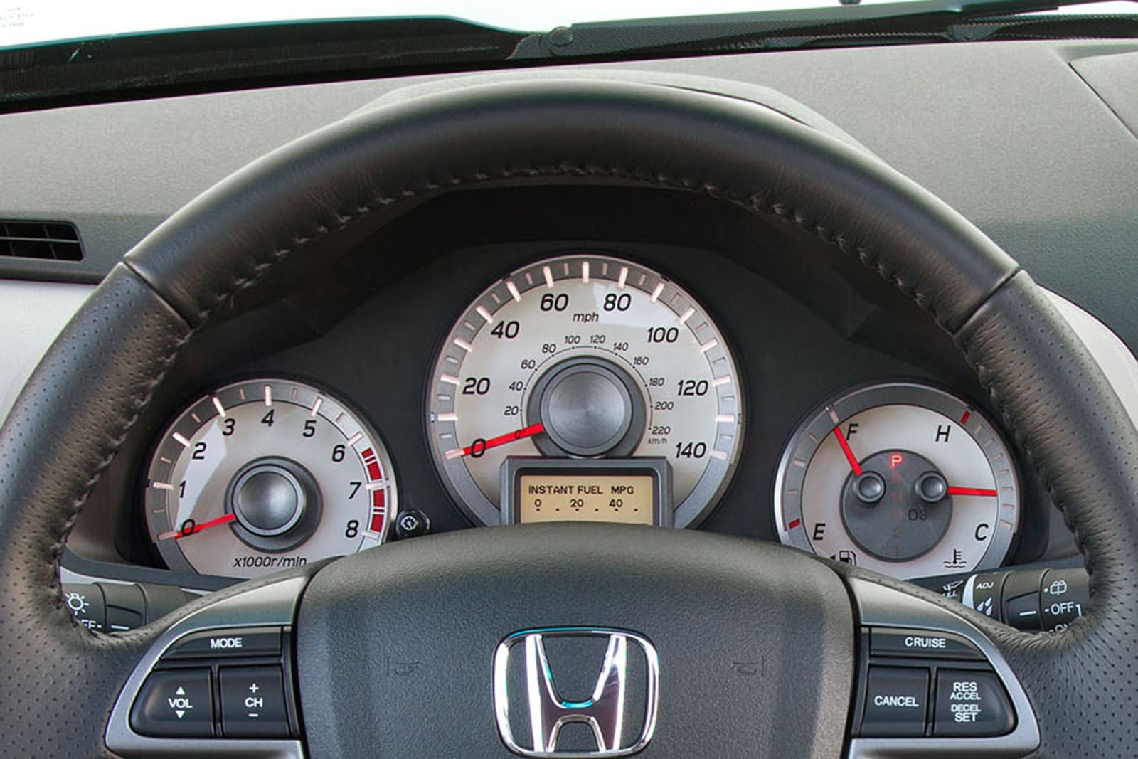 2013 Honda Pilot interior G