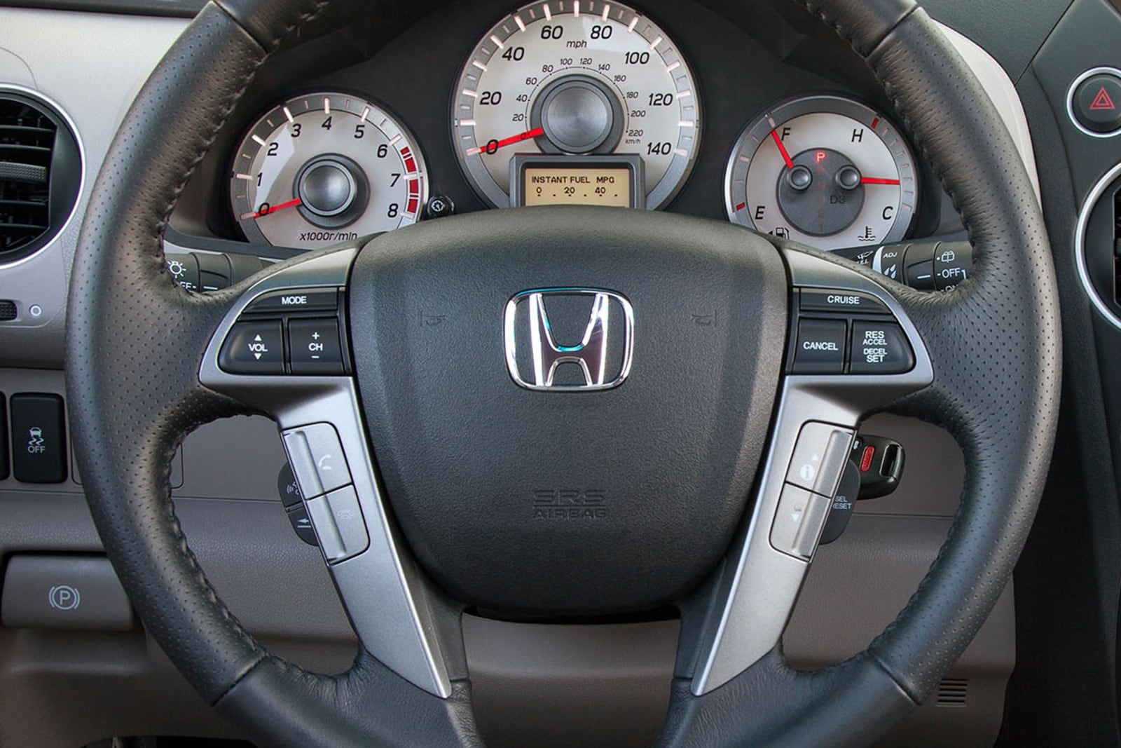 2013 Honda Pilot interior SWD