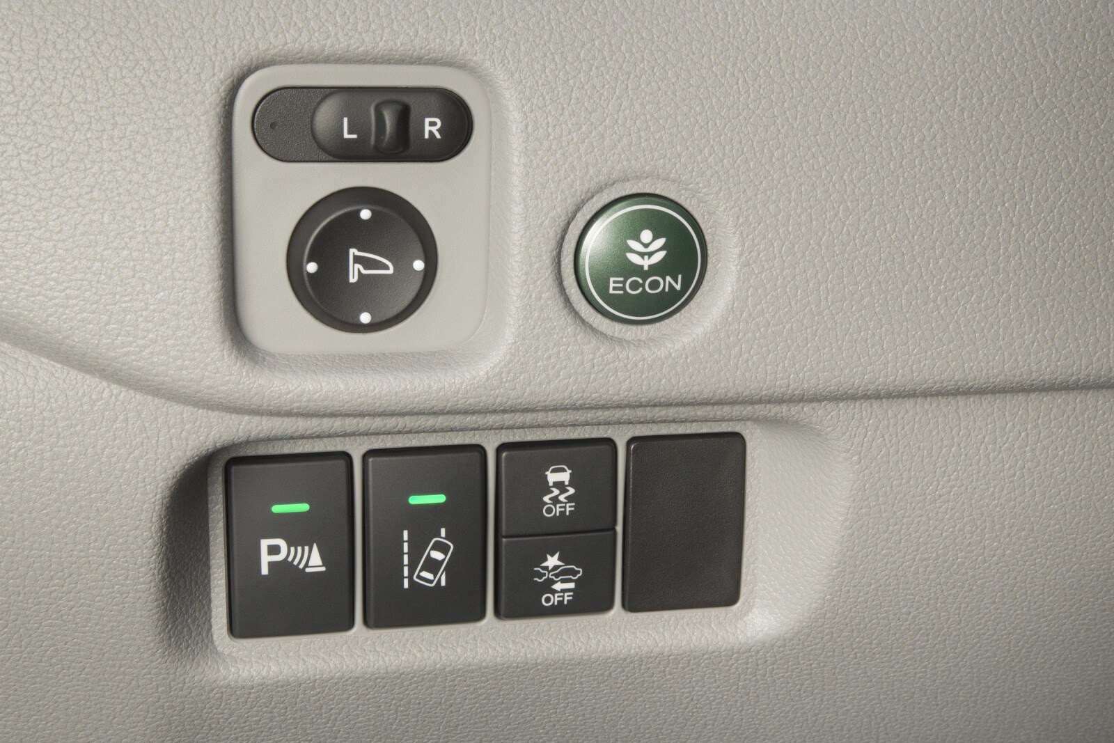 2017 Honda Pilot interior AUXCTRL