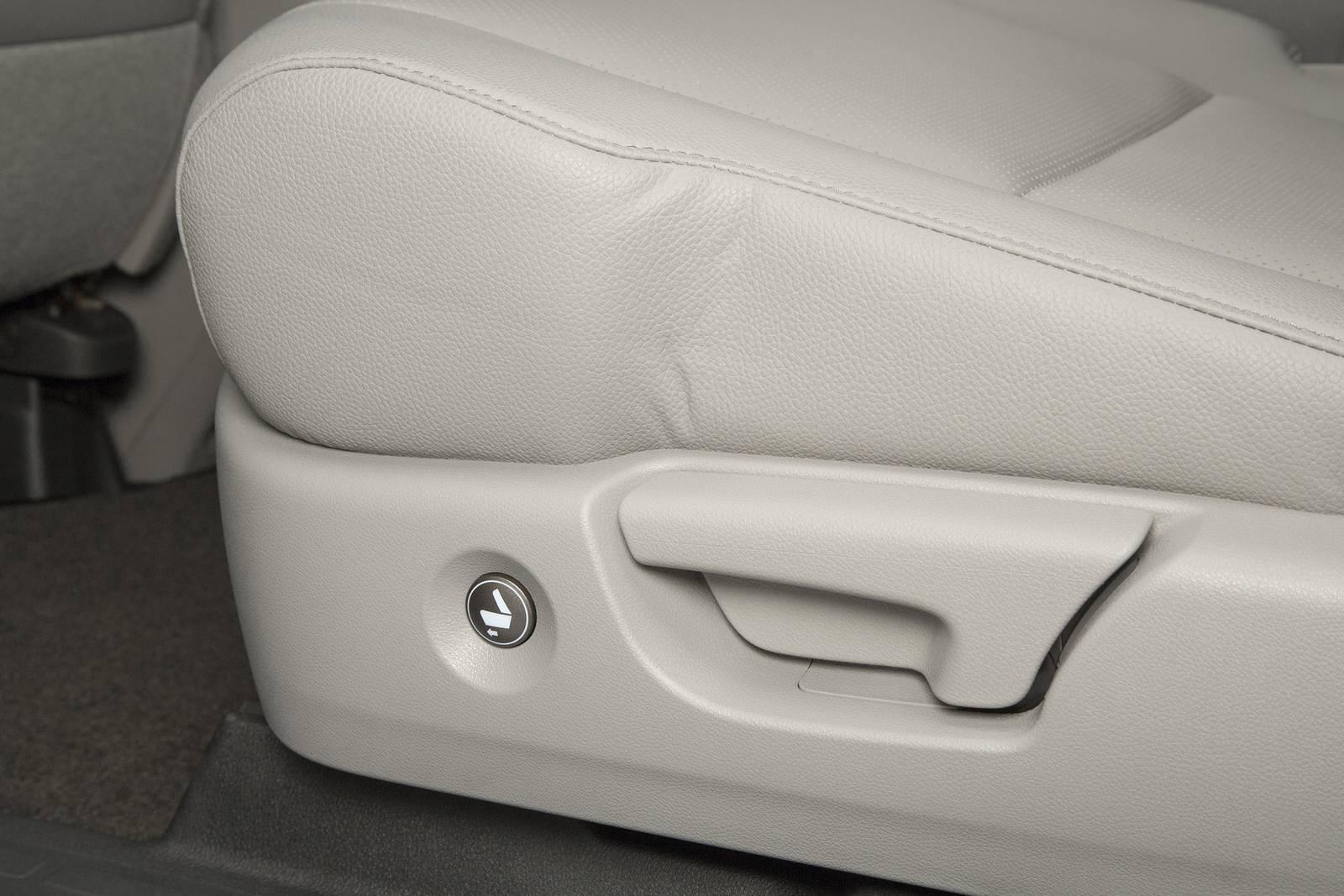 2018 Honda Pilot front safety DETAIL