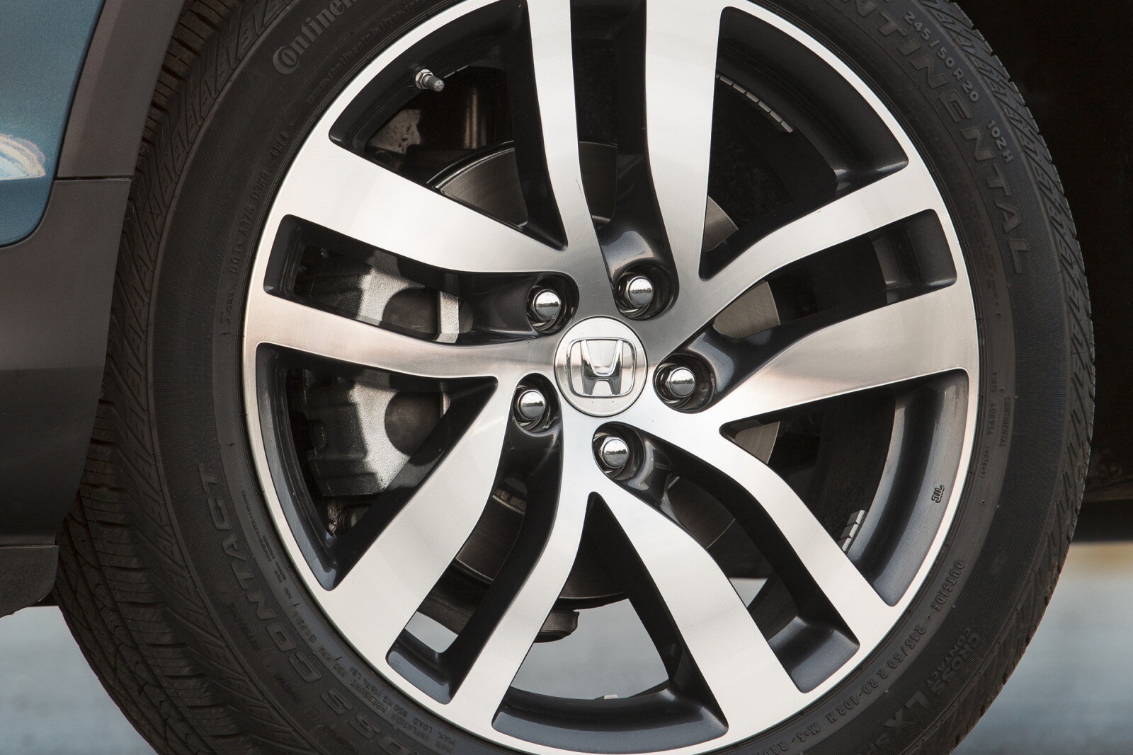 2018 Honda Pilot exterior W