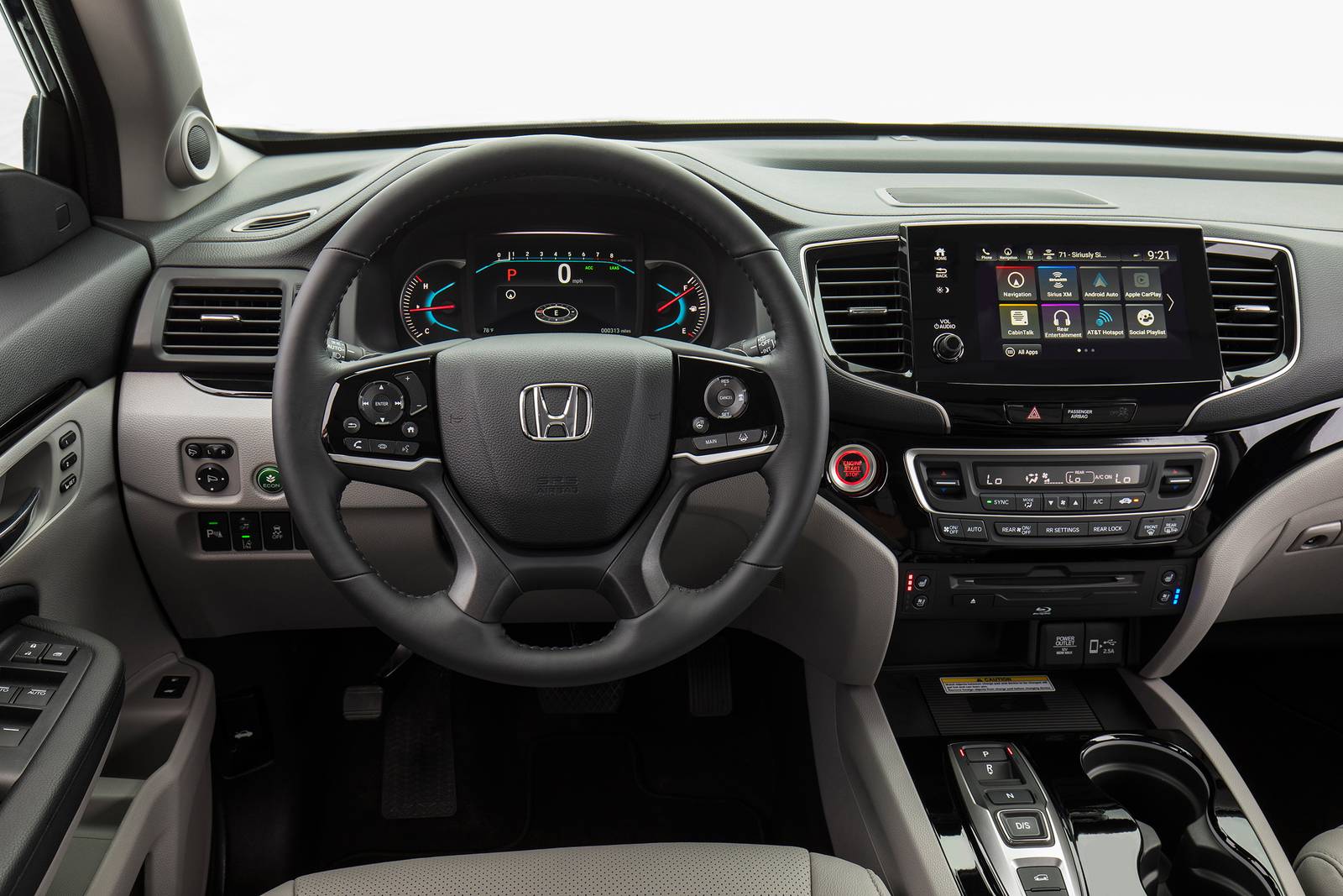 2019 Honda Pilot interior SWD