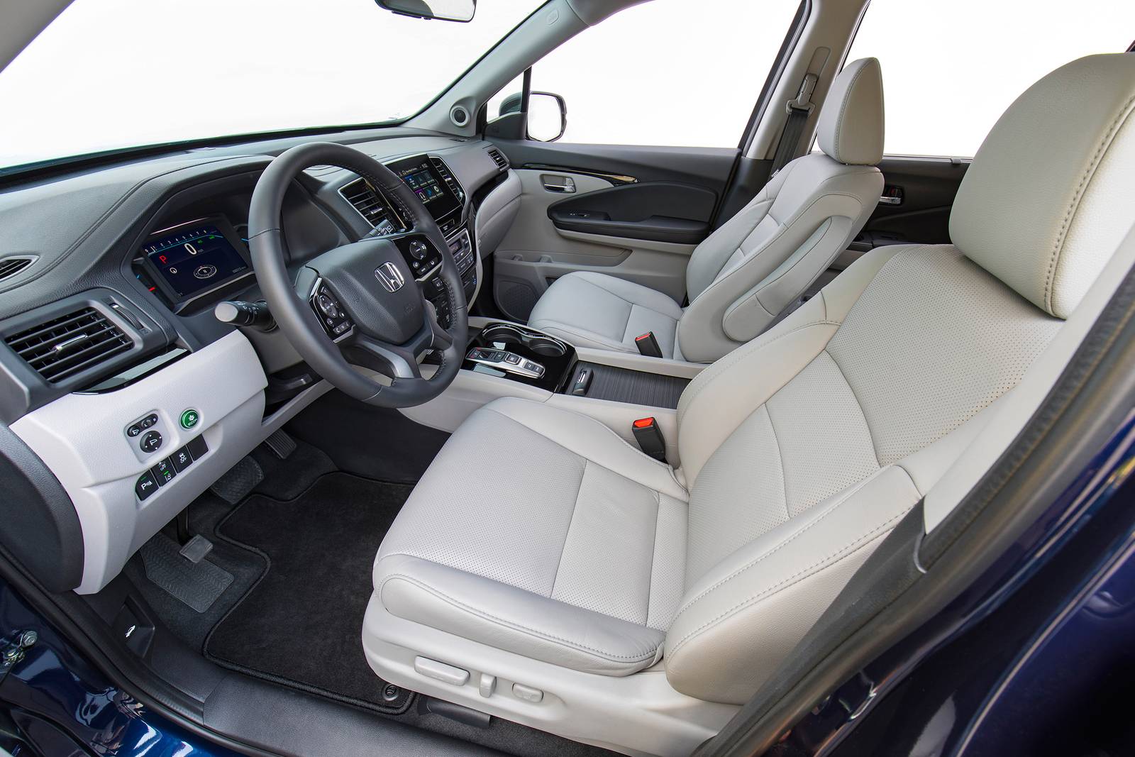 2021 Honda Pilot interior I