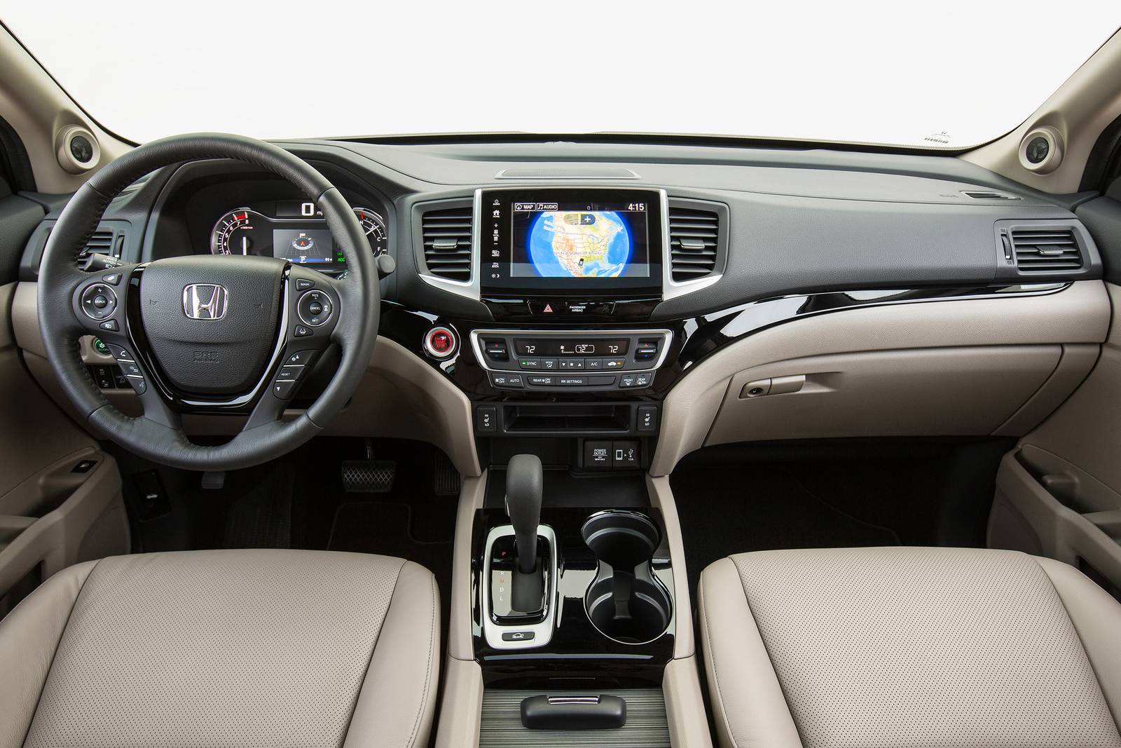 2017 Honda Ridgeline interior D